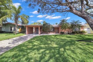 2725 Se 5th Court, Pompano Beach