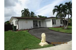 9330 Nw 10th Street, Pembroke Pines