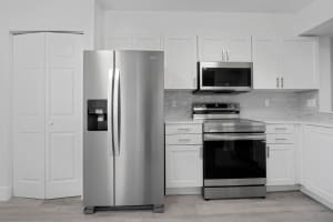 2200 S Cypress Bend Dr 402, Pompano Beach