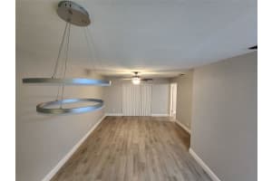 1156 Nw 106th Terrace 204, Hollywood