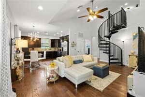 8154 Cascada Isles Drive, Cooper City