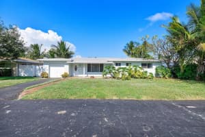 1353 Se 7th Ct, Deerfield Beach