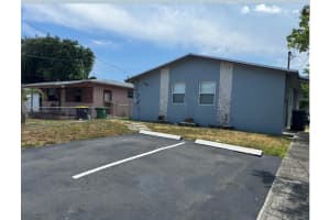 208 Sw 2nd Ter 2, Dania Beach