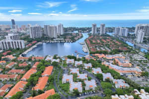 3571 Magellan Circle 343-4, Aventura