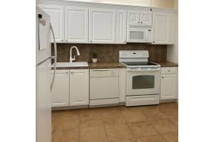 3671 Environ Boulevard 468, Lauderhill