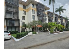 5570 Nw 44th St 405a, Lauderhill