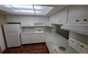 16800 Ne 15th Ave 310, North Miami Beach