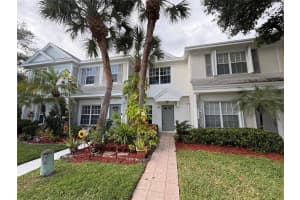 7835 Dixie Beach Circle 7835, Tamarac