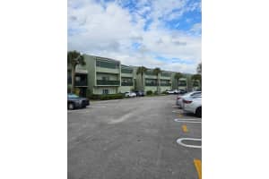 8917 Nw 28th Drive 51, Coral Springs