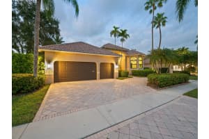 2583 Mayfair Ln, Weston