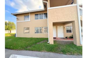 843 Twin Lakes Drive 30b, Coral Springs