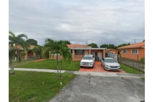 300 E 37th Street, Hialeah