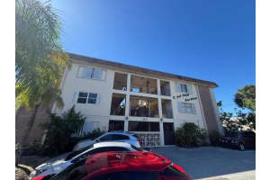 348 S Federal Hwy 7, Dania Beach