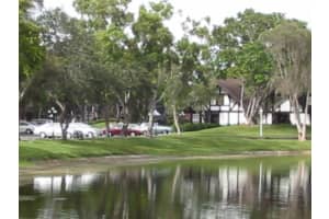 3660 Inverrary Drive 2c, Lauderhill