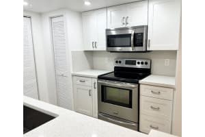 9955 Westview Dr 215, Coral Springs