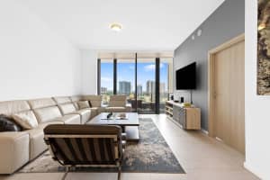 1000 Brickell Plaza 1810, Miami