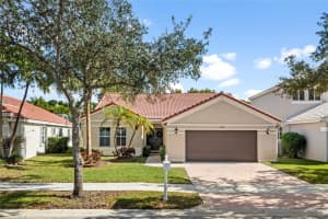 1156 Cedar Falls Dr, Weston