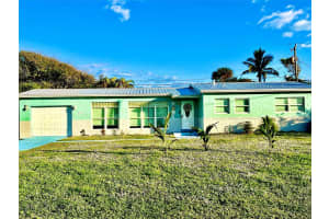 133 Ne First Street, Satellite Beach