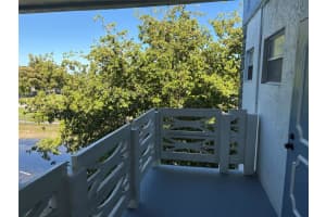 4050 Nw 42nd Avenue 415, Lauderdale Lakes