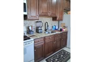 338 Sw 15th Street 338, Dania Beach