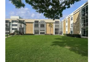 2970 Ne 16th Avenue 102b, Oakland Park