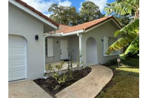 7104 Nw 38th Manor, Coral Springs