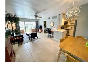 3040 Ne 16th Avenue 410, Oakland Park