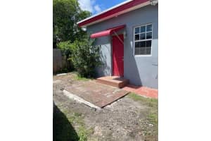 1628 Mckinley St, Hollywood