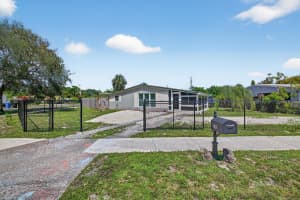 300 Sw 25th Avenue, Fort Lauderdale