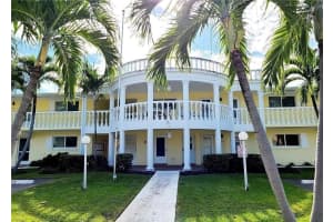 1100 Pine Dr 108, Pompano Beach