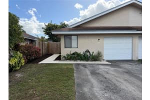 6522 Harbour Rd, North Lauderdale
