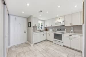 9460 Sunrise Lakes Boulevard 112, Sunrise 9460 Sunrise Lakes Boulevard 112, Sunrise