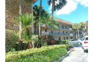 6085 N Sabal Palm Blvd 109, Tamarac