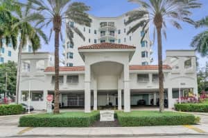 3000 Ne 188th Street 402, Miami