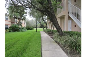 3310 N Pinewalk Drive N 1812, Margate