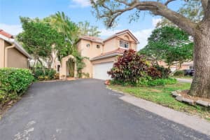 10019 Nw 5th Street, Plantation