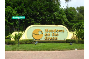 1529 Meadows Circle, Boynton Beach