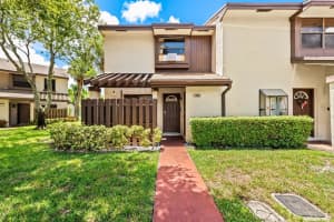 4902 Nw 82nd Avenue 2001, Fort Lauderdale