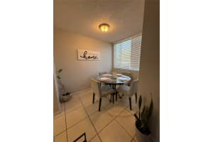 3300 Nw 46th Street, Oakland Park