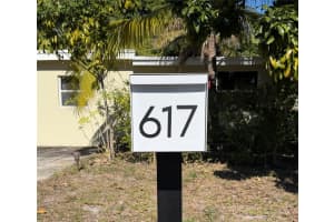 617 Nw 43rd Court, Oakland Park