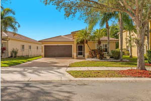 4017 Sapphire Lane, Weston 4017 Sapphire Lane, Weston