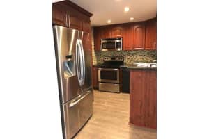 2161 Ne 68th Street 303, Fort Lauderdale