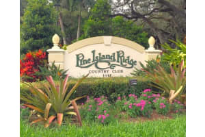 9501 Seagrape Drive 305, Davie