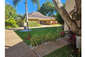 959 Se 2nd Avenue 117, Deerfield Beach