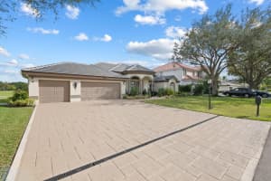2920 Oak Tree Drive, Oakland Park