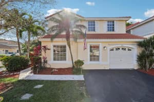 972 Azure Lane, Weston