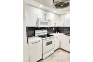 6463 La Costa Drive 301, Boca Raton