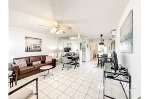 815 Sw 10th Terrace 18v, Hallandale Beach