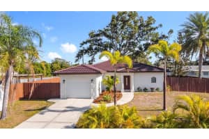 2565 Englewood Road, Venice