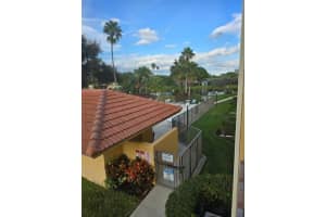 11453 Nw 39th Court 209-2, Coral Springs
